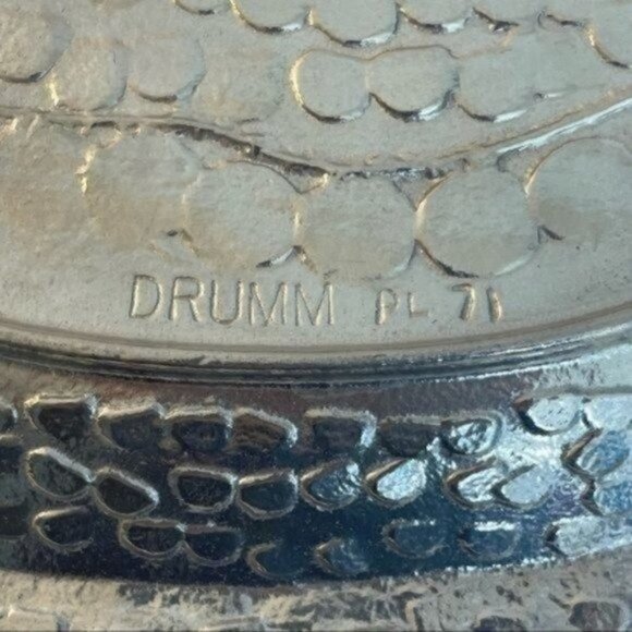 The Don Drumm Oval Fish Platter aluminum 9.5"H x 14.25"W x 1.25"D - Picture 8 of 8